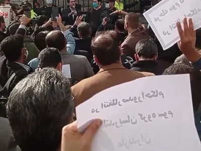 نگرانیِ معلمان حق‌التدریسی از پایان برنامه ششم/ قرار بود تا آخر بهمن حکم استخدام خود را دریافت کنیم