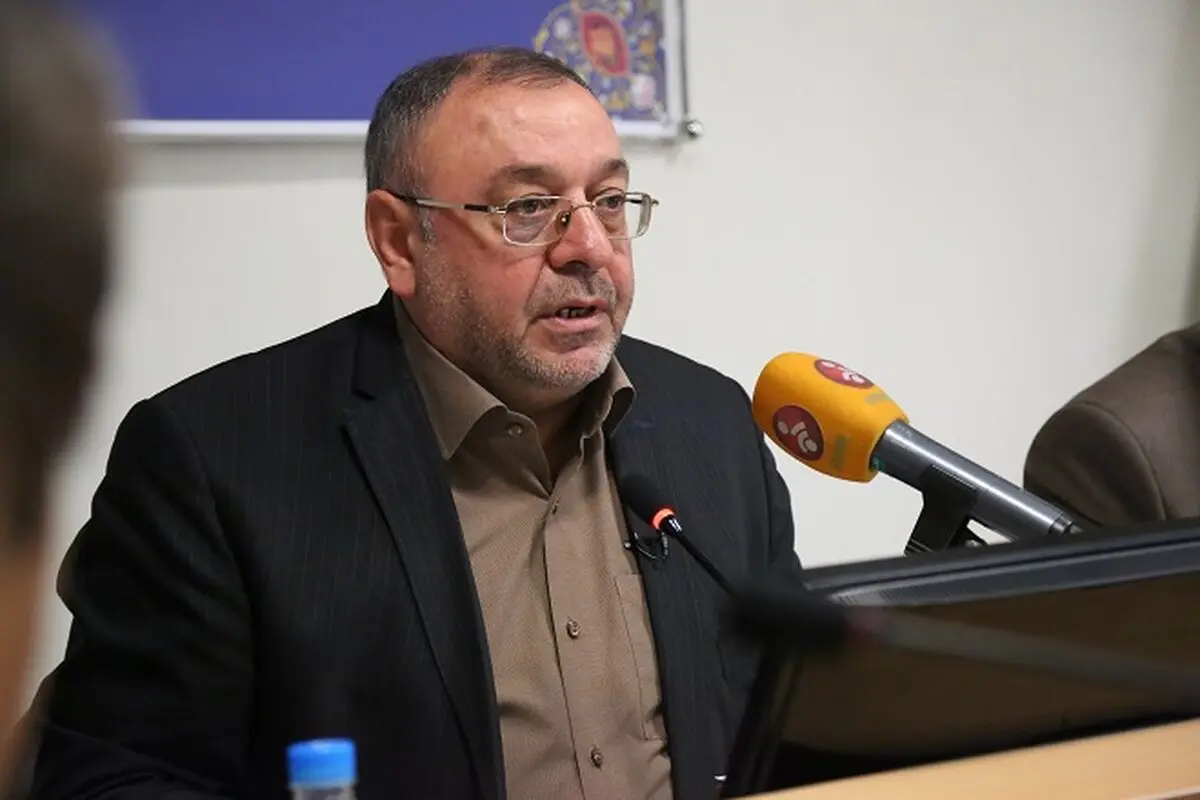سه برابر بیشتر از میانگین جهانی ظروف پلاستیکی تولید می‌کنیم/ تخفیف سازمان میادین میوه و تره‌بار به کسانی که از کیسه پلاستیکی استفاده نکنند