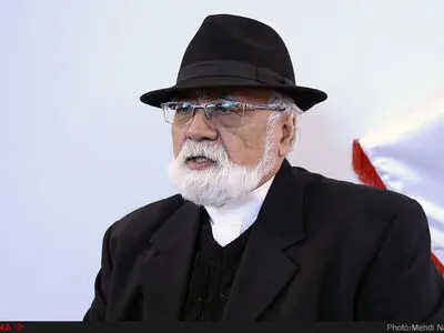 ساترا قرار بود یک اداره مستقل باشد اما الان همان تلویزیون است/ منتظر تصمیم‌ آقای رئیسی درباره ساترا هستیم/ برخی تهیه‌کننده‌های اول هم سیستم اقتصادی و هم شئون حرفه‌ای را بهم می‌ریزند