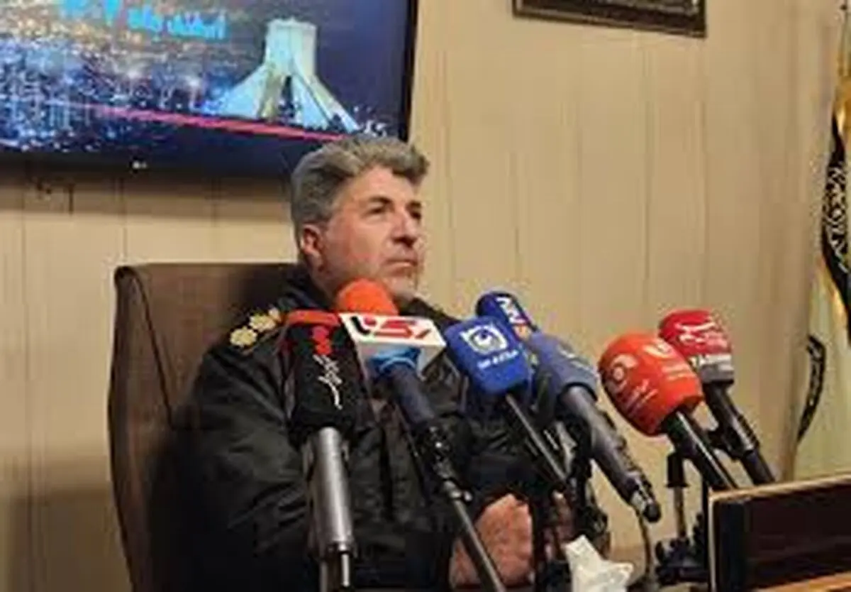 در برخی کافه‌ها شاهد حضور دی‌جی و استفاده از آلات قمار هستیم
