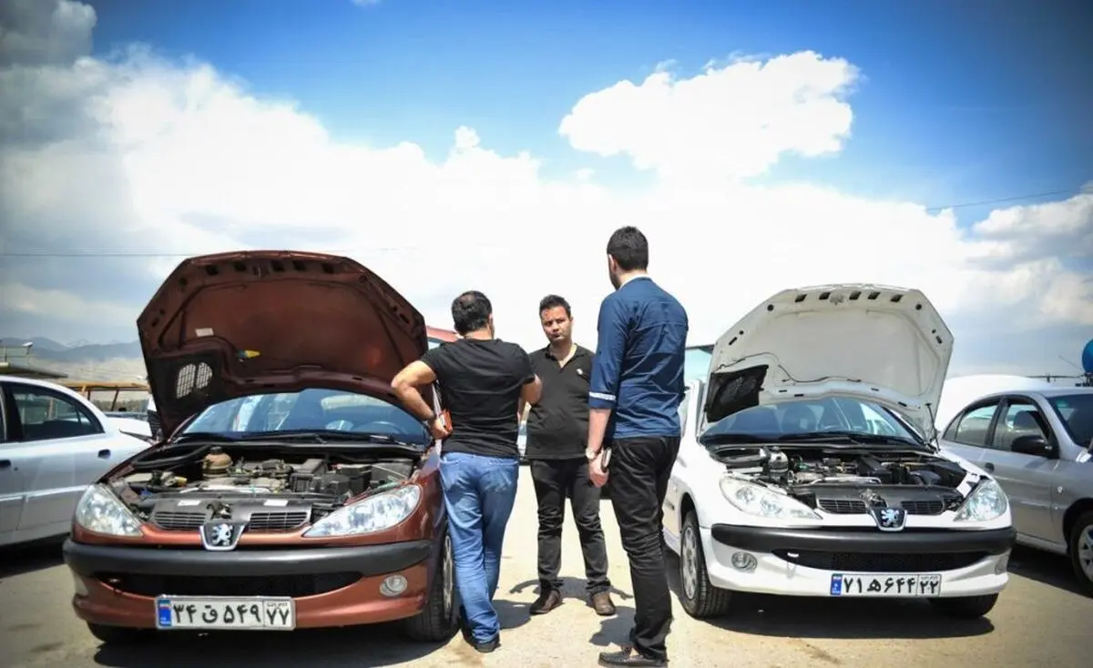 صنعت خودرو در سونامی گرانی غرق می شود