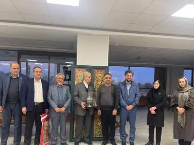 چهره ماندگار صنعت نساجی کشور با مسئولین اتاق بازرگانی قزوین دیدار کرد