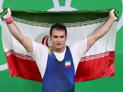 قهرمان ایرانی در انتظار رای مردم / سهراب مرادی نامزد عنوان بهترین وزنه‌بردار سال جهان شد