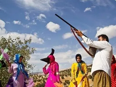 هیچ‌گونه توجیهی برای استفاده از سلاح در مراسم شادی یا عزا پذیرفته نیست 