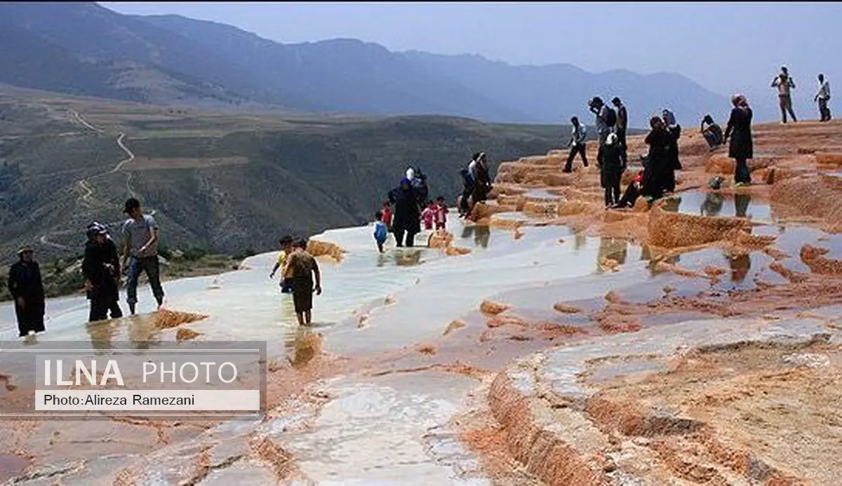 تجمع هنری هواداران آب در نیاوران