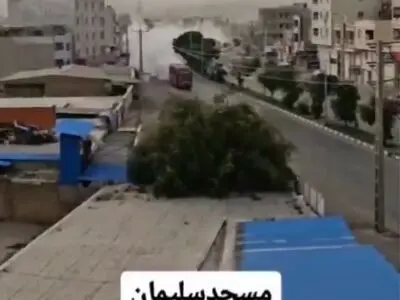 ویدیویی از دود عجیب یک اتوبوس در مسجد سلیمان + فیلم