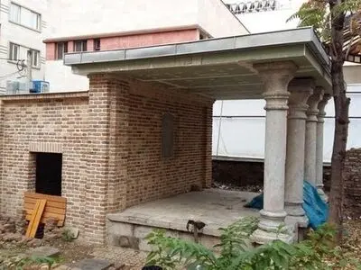 آرامگاه مشروطه، پارکینگ نمی‌شود