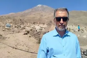 اعتراض وزیر ورزش و رییس سازمان محیط زیست به انباشت زباله و گردشگری غیرمجاز در کوه دماوند