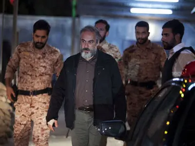 همکاری و تعامل با کشورهای خارجی به معنی وادادگی و وابستگی نیست