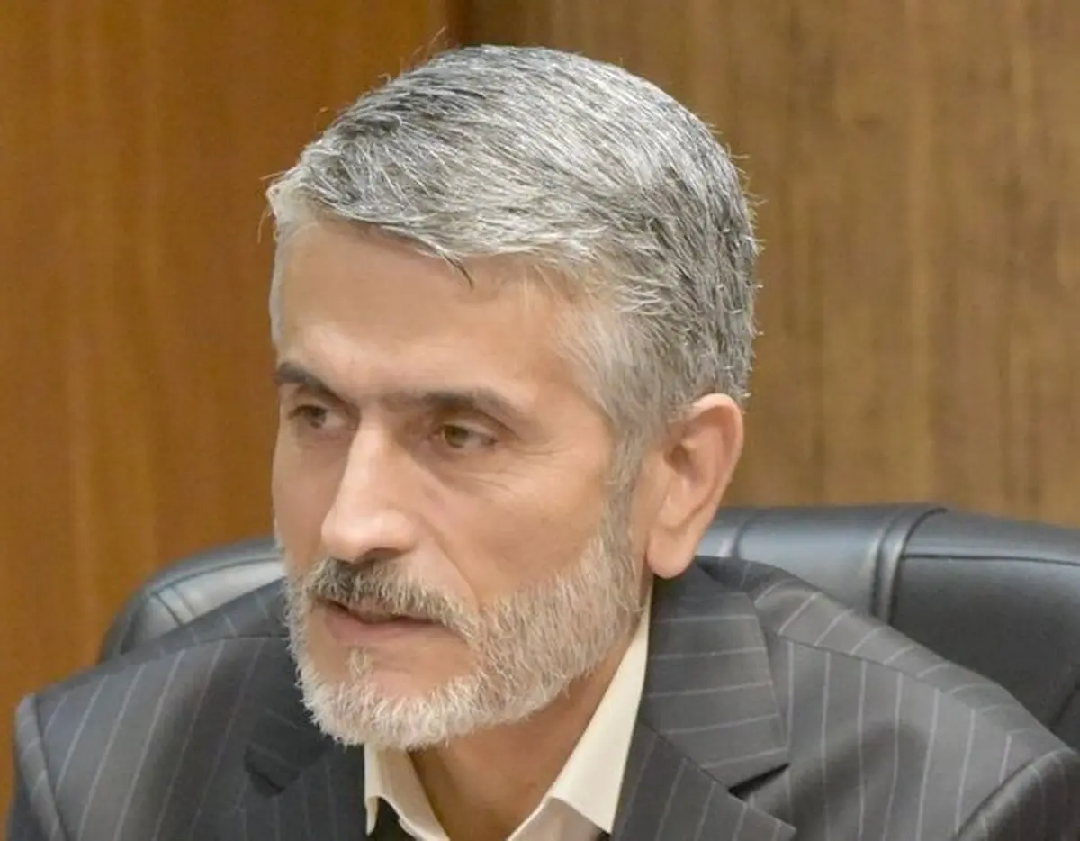 با افرادی که خیابان‌ها را اجاره می‌دهند، برخورد می‌کنیم/ دستفروشان شناسنامه‌دار می‌شوند/ اعضای مافیا به صورت هماهنگ‌شده خود را آتش می‌زنند
