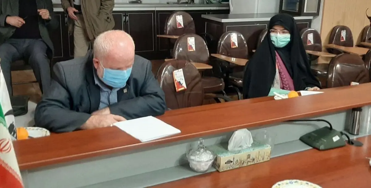 مجلس به دستمزد کارگران و بازنشستگان ورود کند