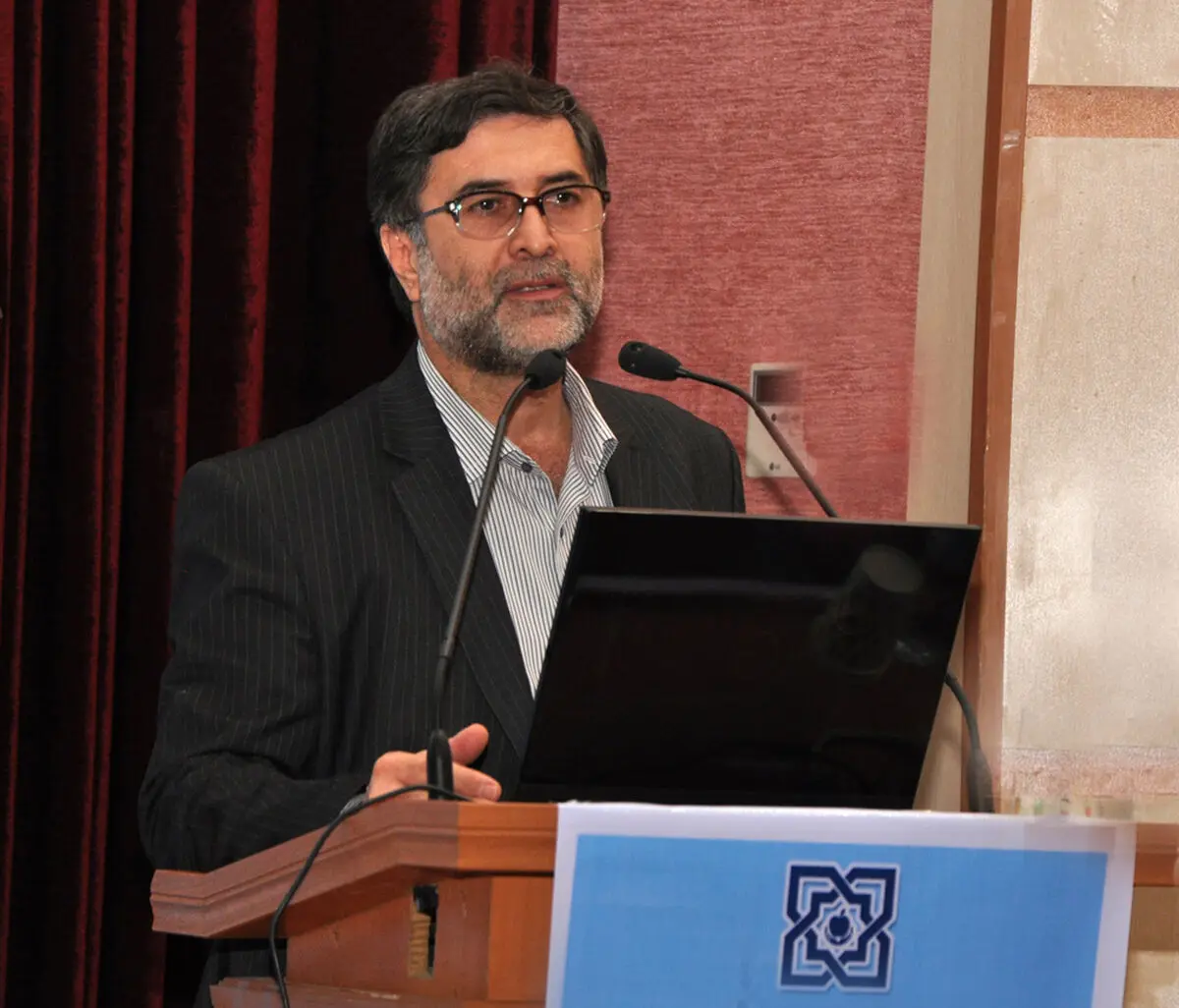 جامعه پزشکی از خدمتگزارترین اقشار جامعه است