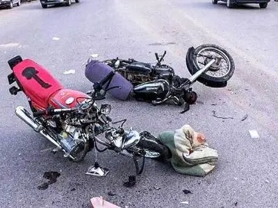 موتور سوار، قربانی استفاده نکردن از کلاه ایمنی شد 

