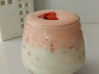 طرز تهیه شیر توت فرنگی + فیلم
