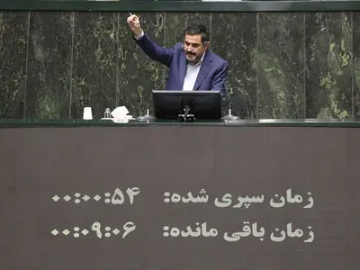 دود موتورهای افشاگرانه برخی‌ها نظام را خفه کرده است