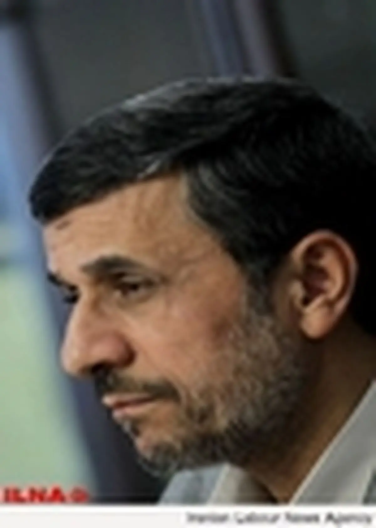 احمدی‌نژاد به نماینده ولی‌فقیه در سپاه تسلیت گفت