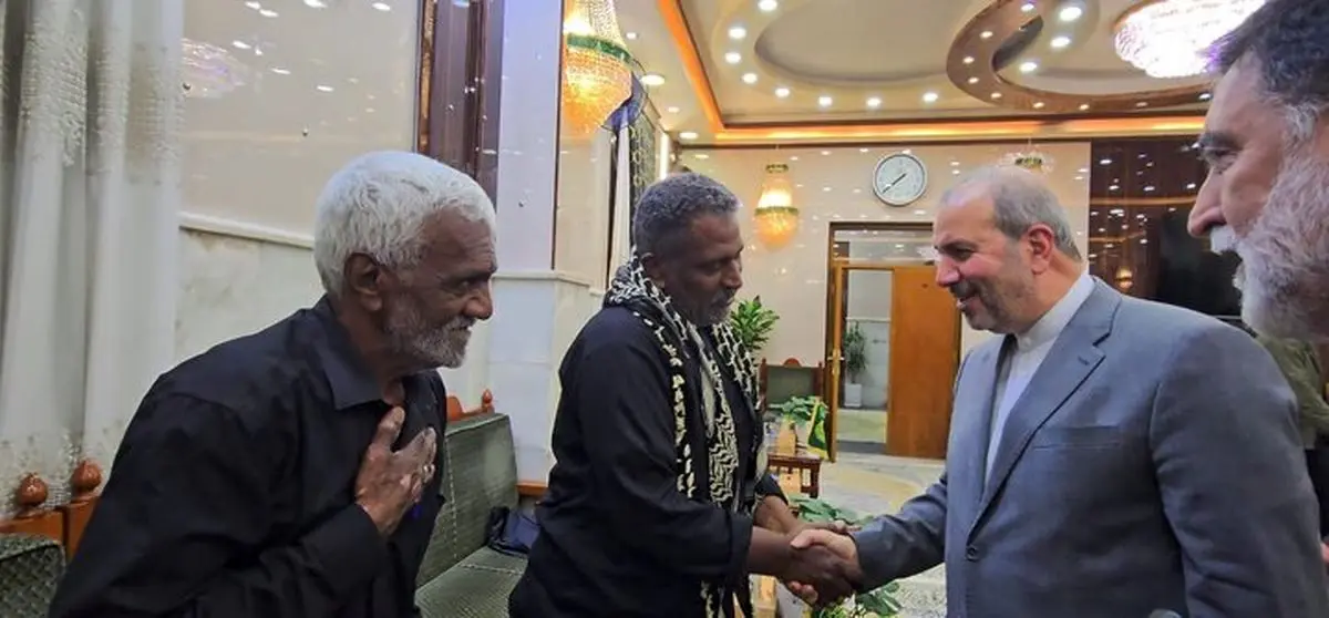استقبال سفیر ایران در عراق از خانواده شهدای میناب