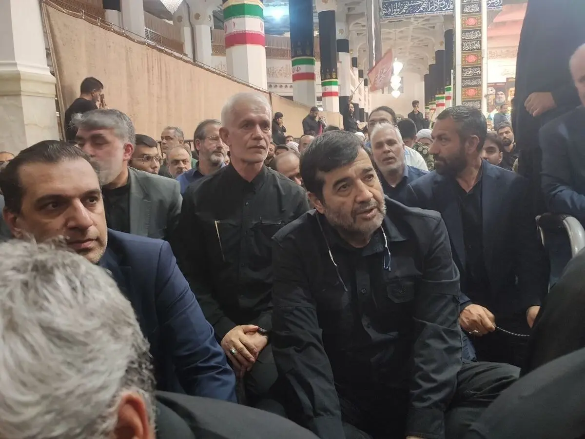 حضور وزیر ورزش و جوانان در مراسم بزرگداشت رهبر شهید انقلاب