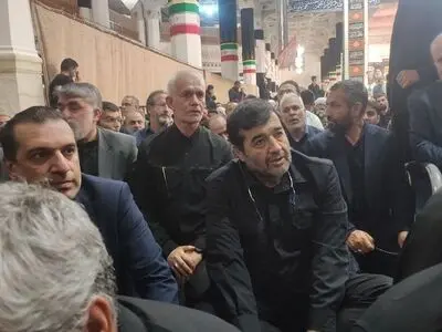 حضور وزیر ورزش و جوانان در مراسم بزرگداشت رهبر شهید انقلاب