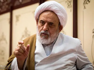 شیعه کسی است که قانع به لقمه حلال است!