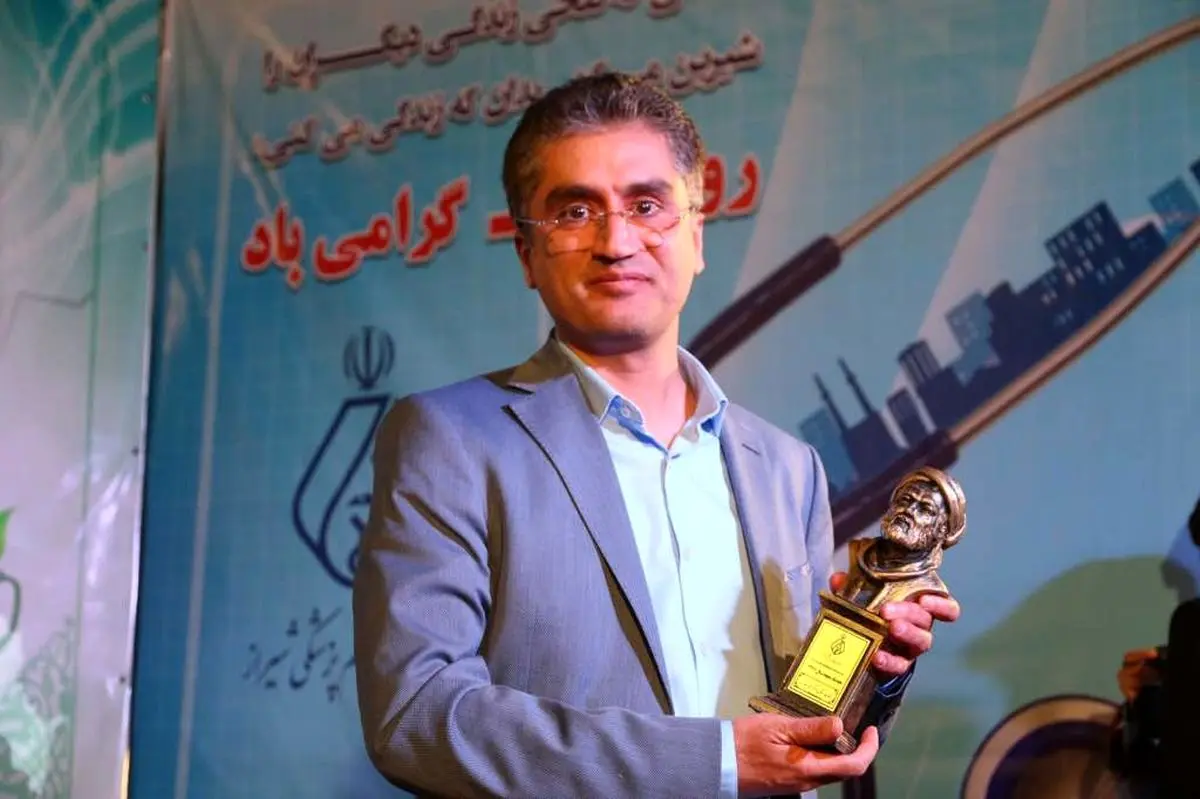 دندانپزشک لامردی به عنوان پزشک نمونه سال ۹۶ انتخاب شد