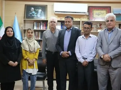 تشکل‌های صنفی از حاشیه به متن بیایند؛ پیام مشترک دولت و روزنامه‌نگاران در هرمزگان