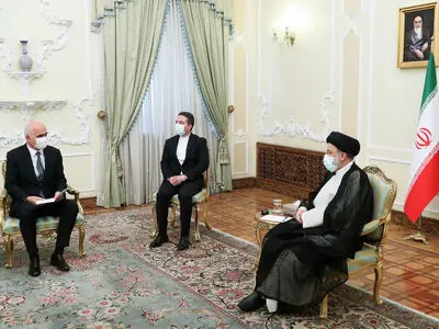 رئیسی : العلاقات البناءة بین دولة الجوار اکثر العناصر تاثیرا لتعزیز الامن الاقلیمی