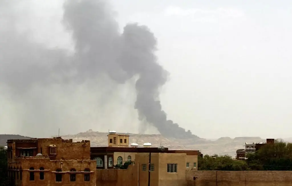 US, UK target Yemen's Hodeidah in fresh airstrikes