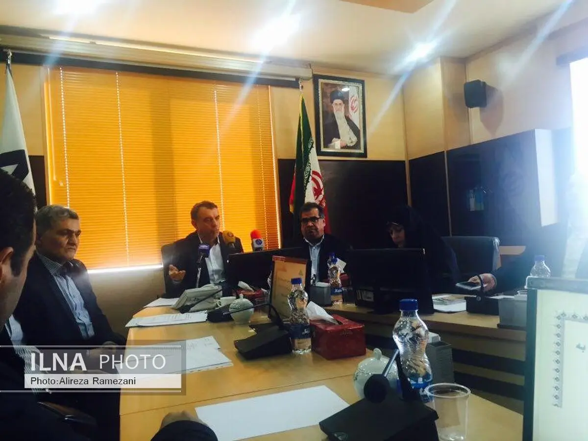 راه برای جا ماندگان سهام عدالت بسته نیست/ آزادسازی سهام عدالت ارتباطی با انتخابات ریاست جمهوری ندارد
