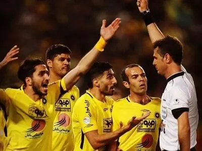 پست کنایه آمیز بازیکن جنجالی دیدار سپاهان - پرسپولیس