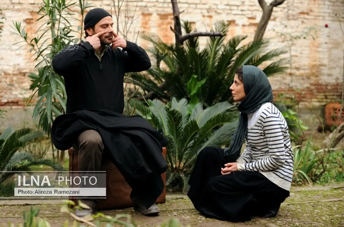 عاشقانه‌ی "در دنیای تو ساعت چند است" در صدر فروش‌ بیپ‌تونز 
