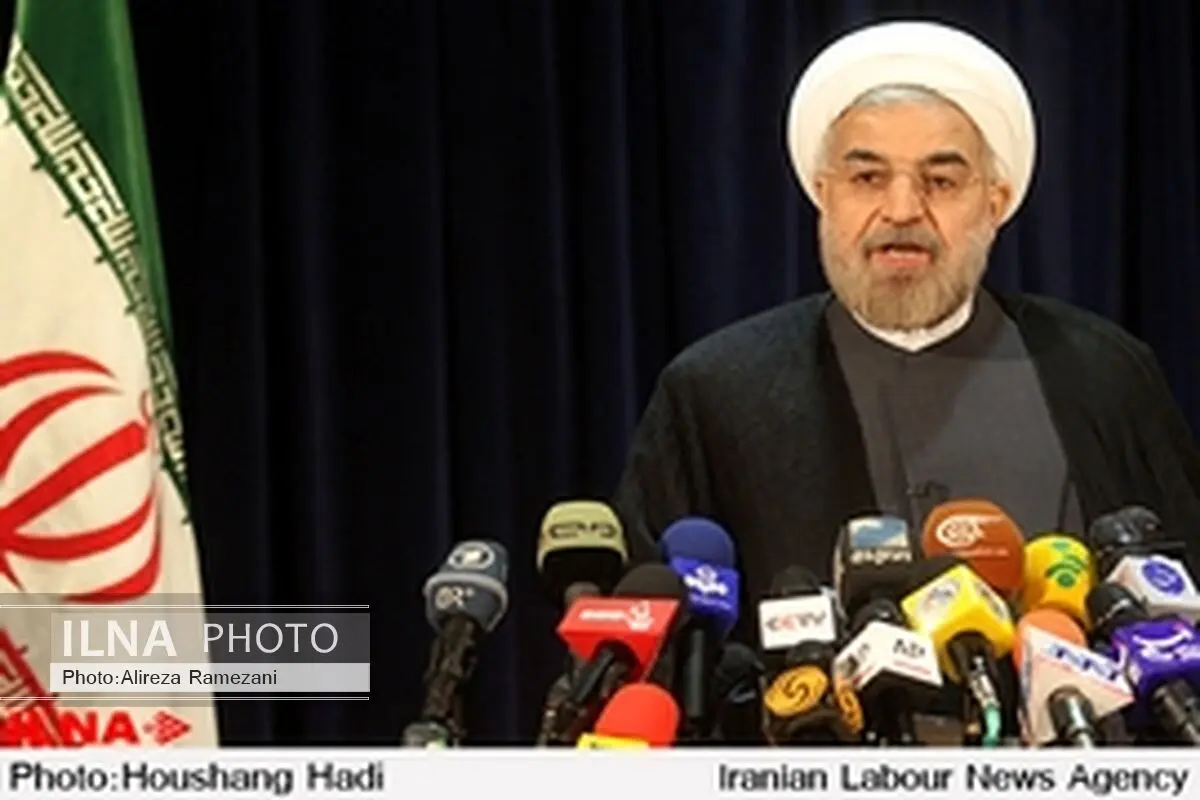 الرئیس روحانی یهنىء الایرانیین ب "النصر المجید" مع تطبیق الاتفاق النووی