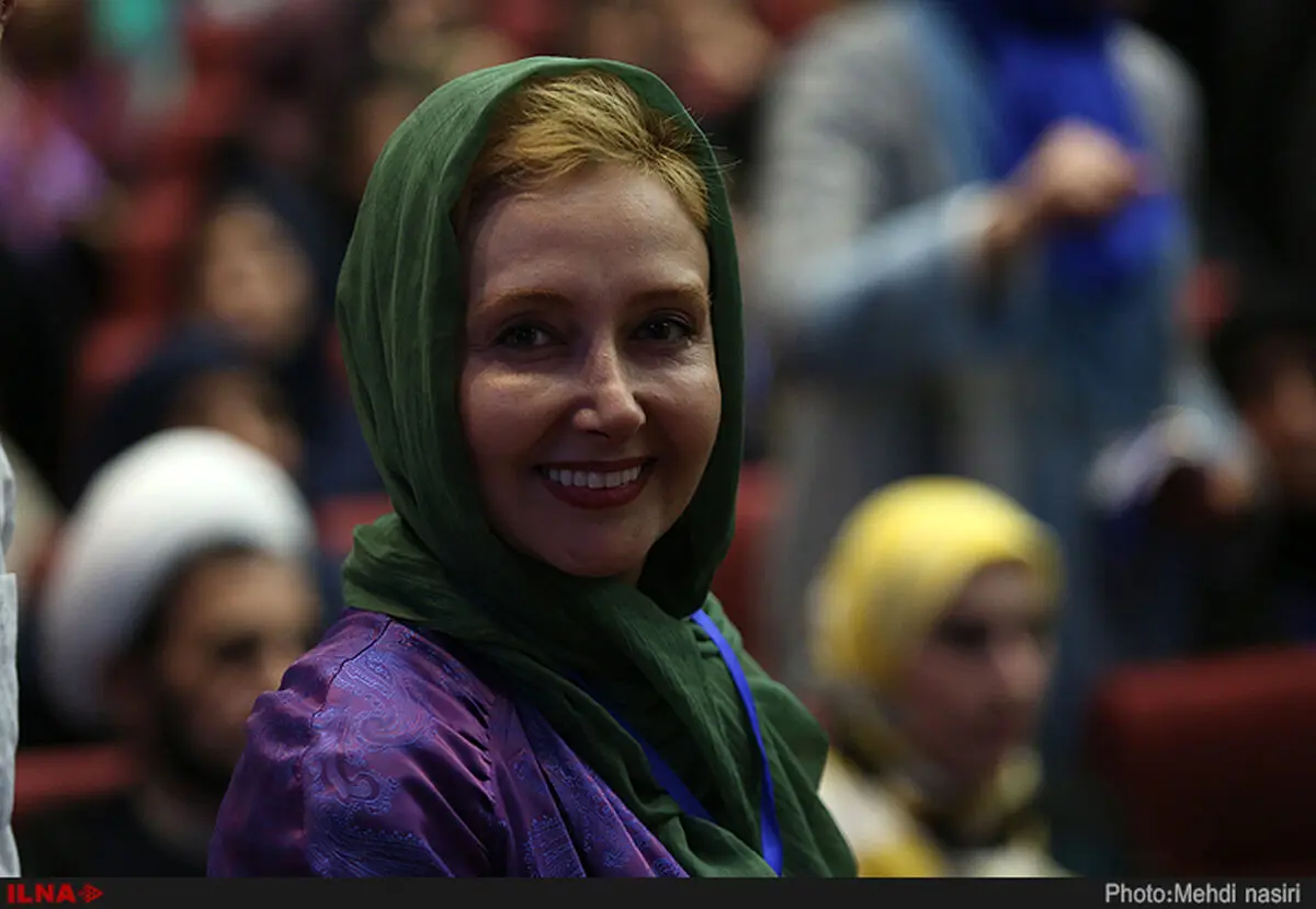 عکسی از کتایون‌ ریاحی با بادیگاردجنیفرلوپز