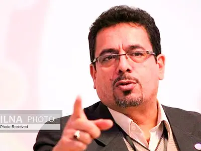مجلسی‌ها هم تورم و هم یارانه را می‌خواهند/ توزیع مستقیم پول سیاسیون را سریعتر به اهداف سیاسی‌شان می‌رساند/ به‌جای تشکیل جلسه شورایعالی کار به برق، آب و گازِ اُمید روی آورده‌اند/ افزایش کمتر از ۱۰۰ درصدی مزد قابل پذیرش نیست