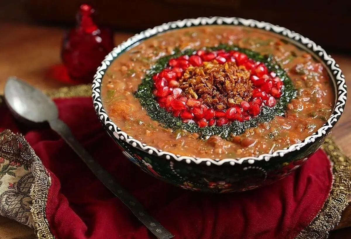 طرز تهیه آش انار ویژه شب یلدا