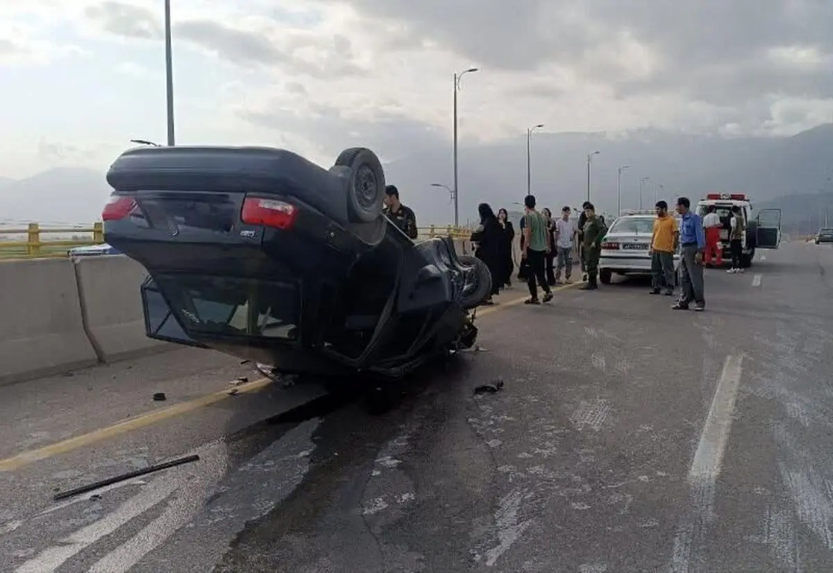 واژگونی ۲ خودرو در کنگاور ۸ مصدوم برجای گذاشت