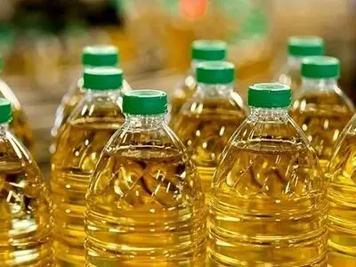 کالاهای اساسی تملیکی را به سرعت می‌فروشیم/ هر ماه روغن حراج می‌شود