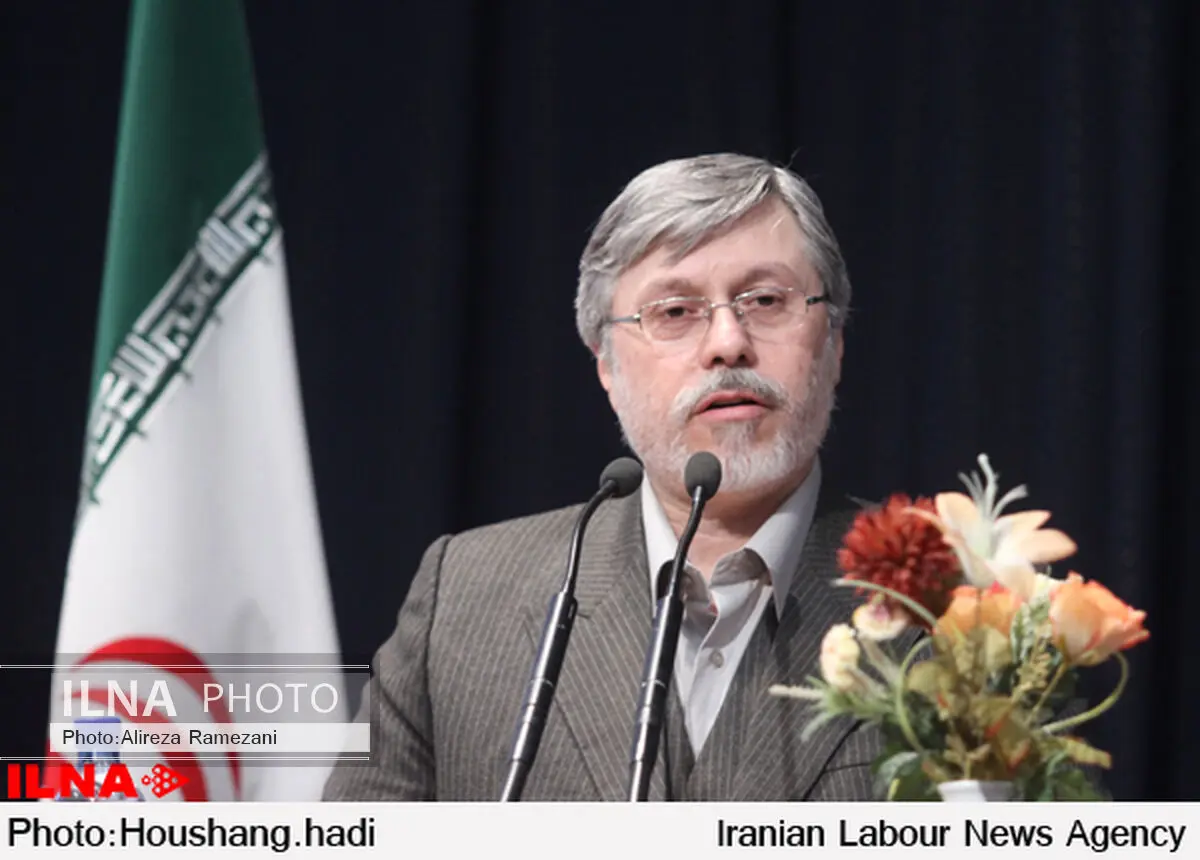انتقاد سرخو از ساخت‌وسازهای کنار دریاچه شهدای خلیج‌فارس 