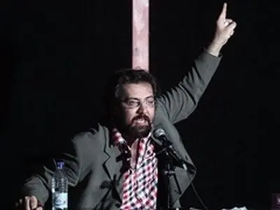 اشکان جنابی دو مونولوگ به صحنه می‌برد