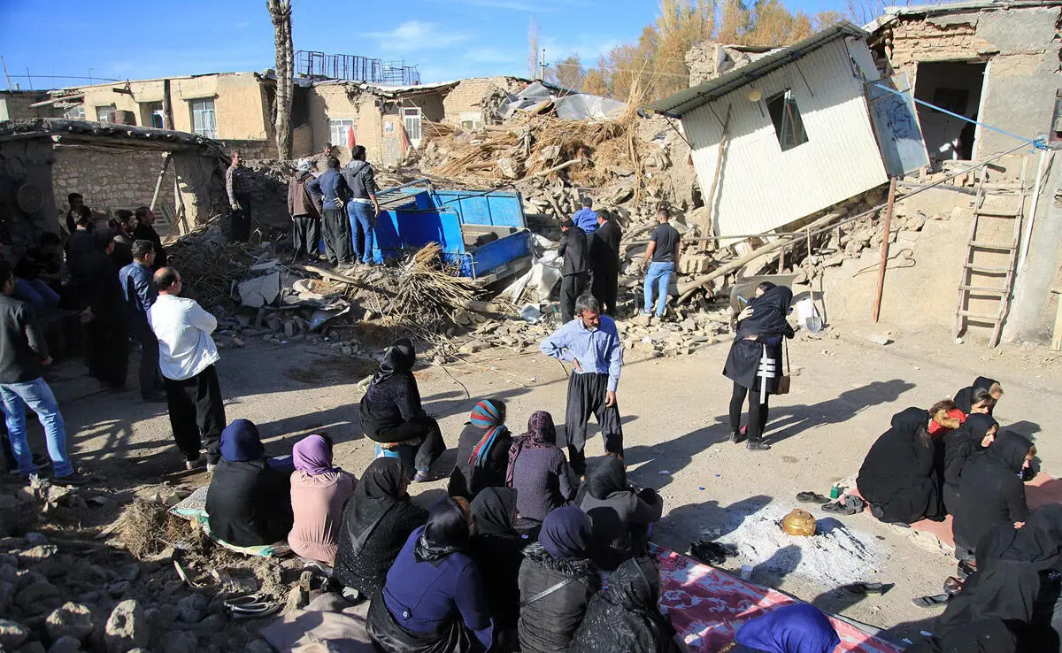 آمار جان‌باختگان به ۴۳۵ نفر و مصدومان ۹۳۹۷ نفر رسید/ وسایل گرمایشی و چادر مهمترین مشکل زلزله‌زدگان