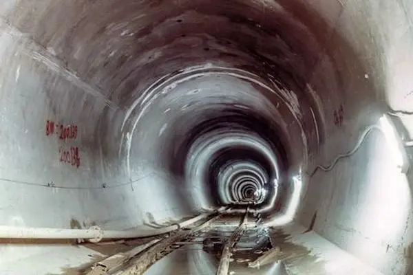 تونل شماره یک ایلام -مهران امروز زیر بار ترافیک رفت