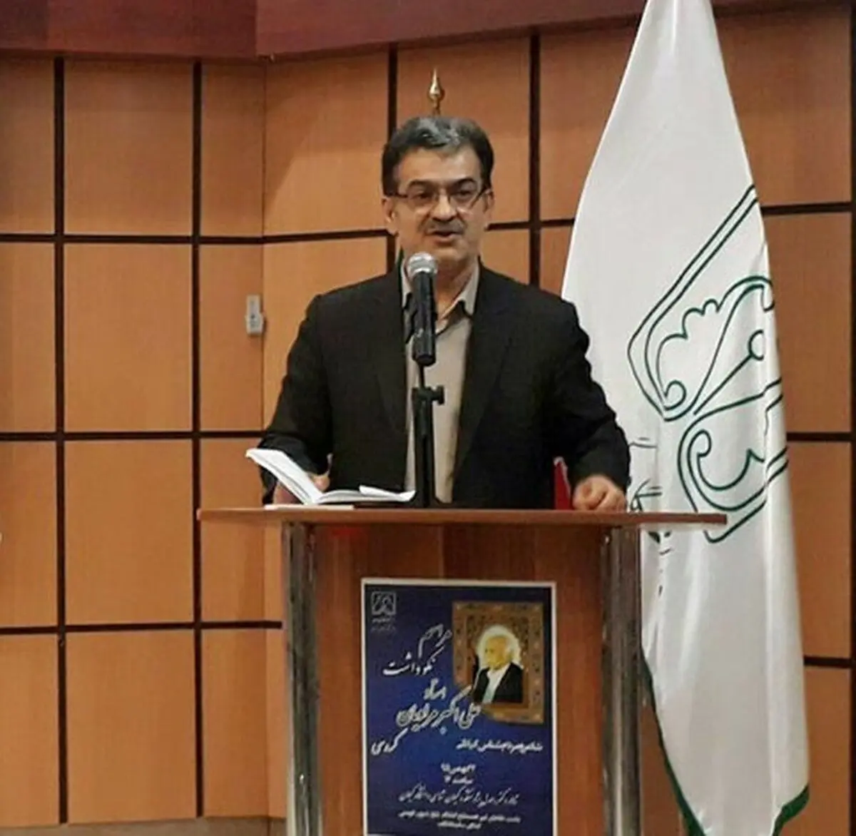مفاخر با دو بال ابداع و روشمندی الگویی برای حال و آینده 