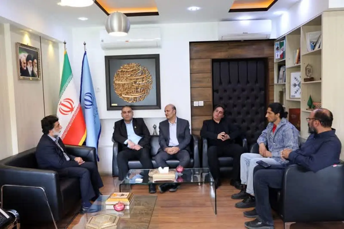 لوح ثبت ملی شیشه‌گری میمند اردیبهشت‌ماه رونمایی می‌شود