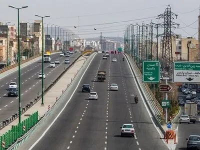 معابر تهران در ایام نوروز خلوت است/ فاصله طولی را رعایت کنید