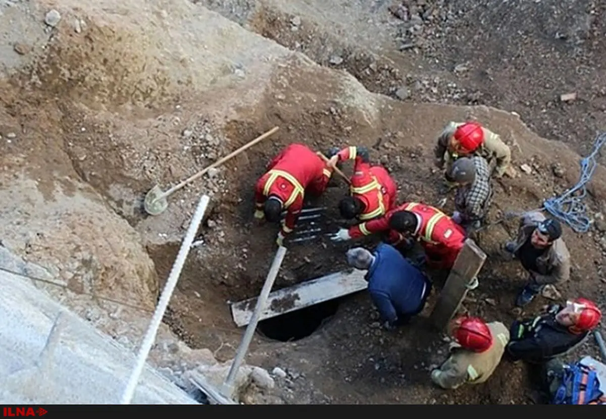 مرگ ۴ نفر بر اثر ریزش چاه حوالی میدان ولیعصر/ مرگ یک زن براثر انفجار 