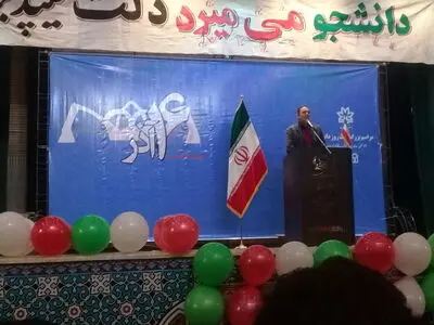 دانشجویان باید از دل‌بستن به جریانات سیاسی پرهیز کنند/ دانشجو باید به رسالت اصلی خود باز گردد