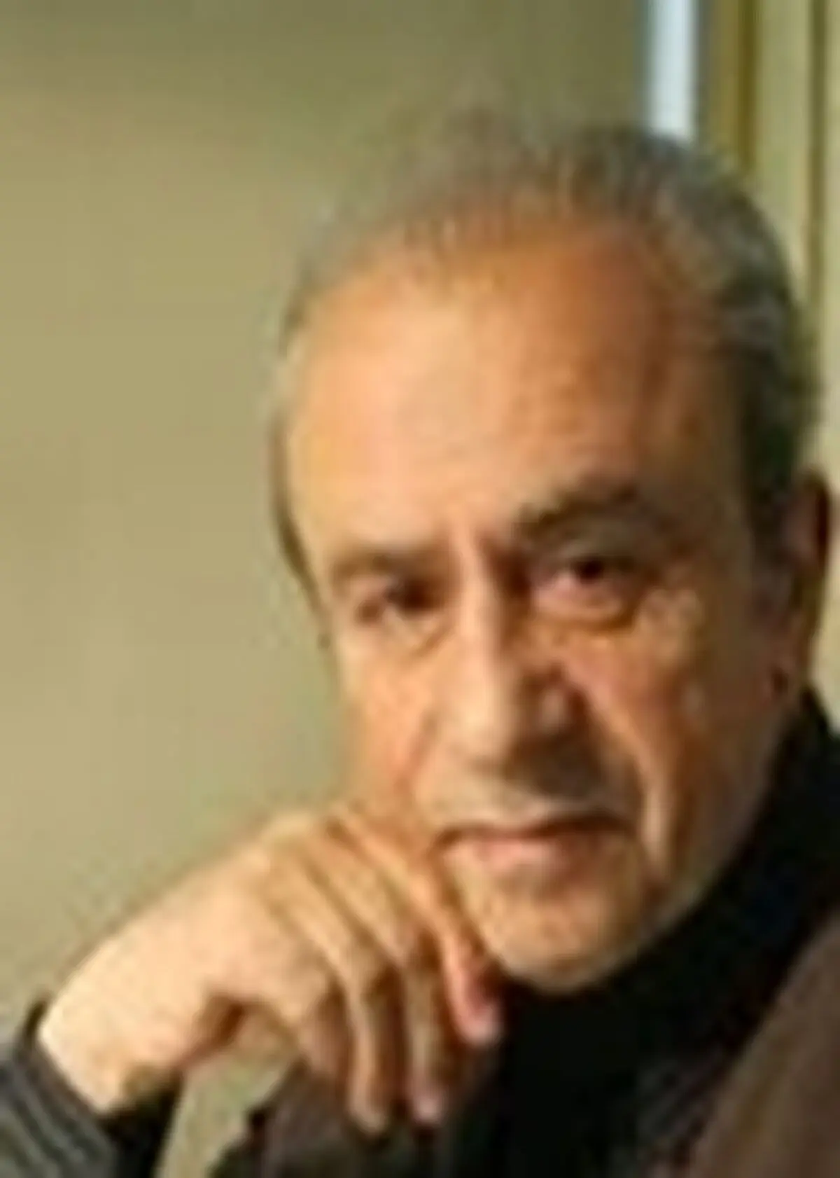چرمشیر دومین جایزه با ارزش خود را دریافت کرد / ترجمه آثار رادی مهمترین برنامه سال۹۴