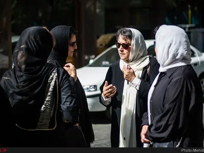 مادرم در قید حیات هستند/ همسر دکتر شریعتی ساعات پایانی عمر خود را می‌گذرانند
