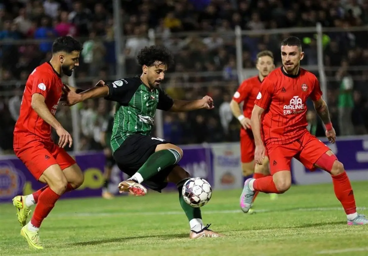 خیبر ۲-۱ تراکتور: برد جنجالی در خرم‌آباد با حواشی فراوان