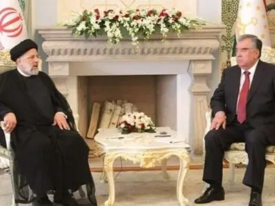 الرئیس الطاجیکی: نتطلع لایجاد فصل جدید فی العلاقات مع ایران